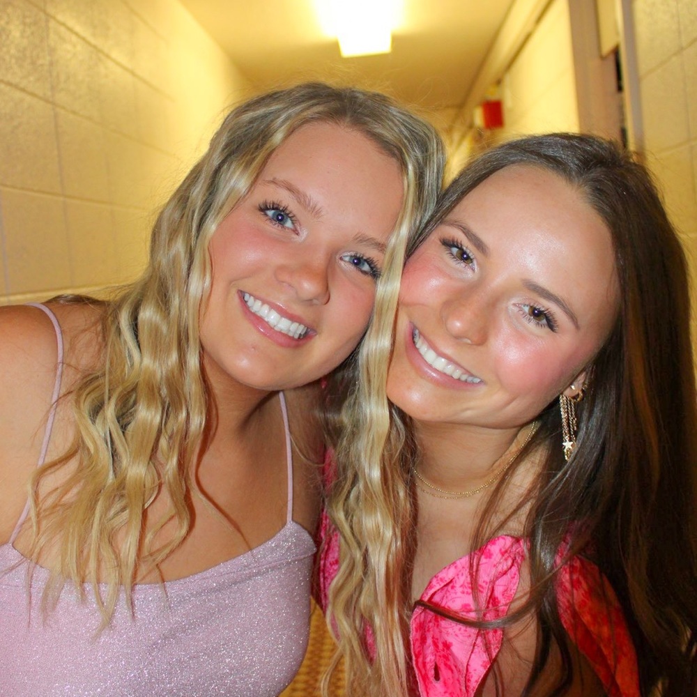 Meet your Posher, Abigail